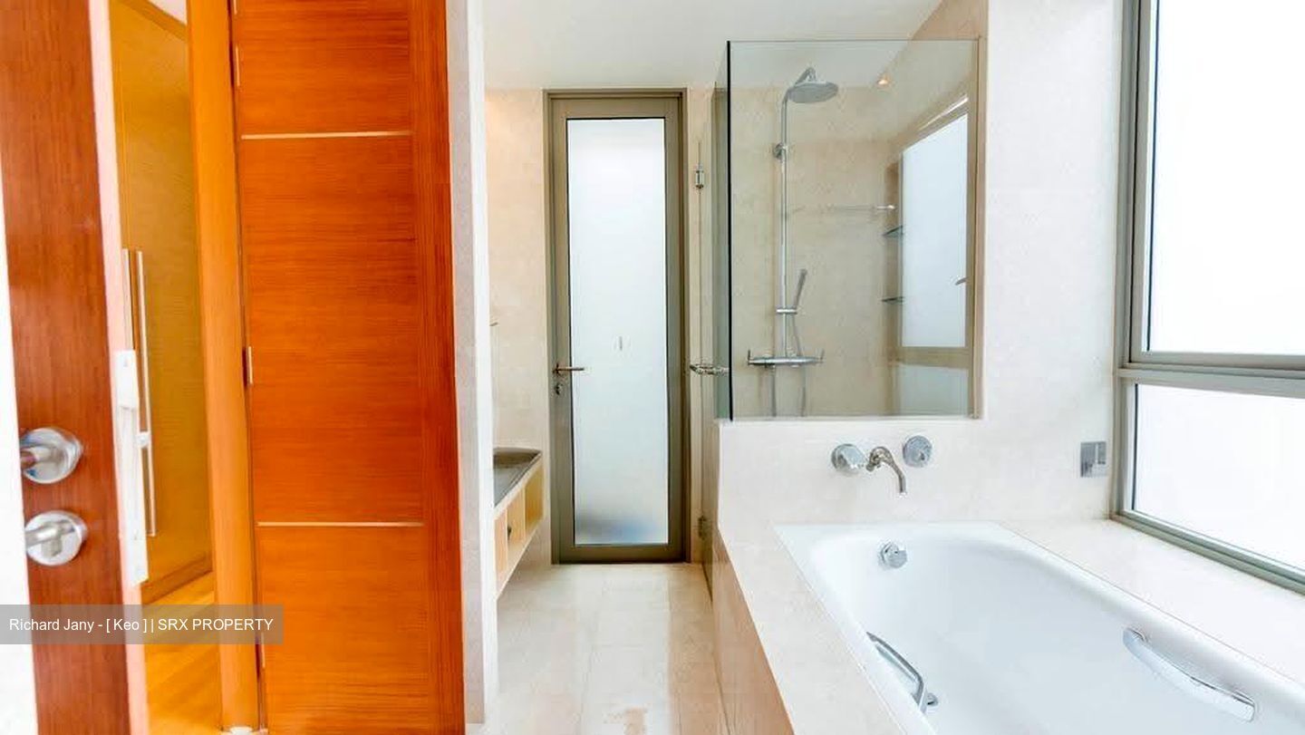 The Berth By The Cove (D4), Condominium #639138221